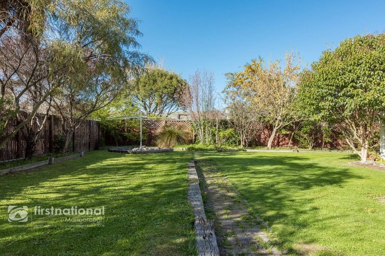 Photo of property in 15 Mary Street, Redwoodtown, Blenheim, 7201