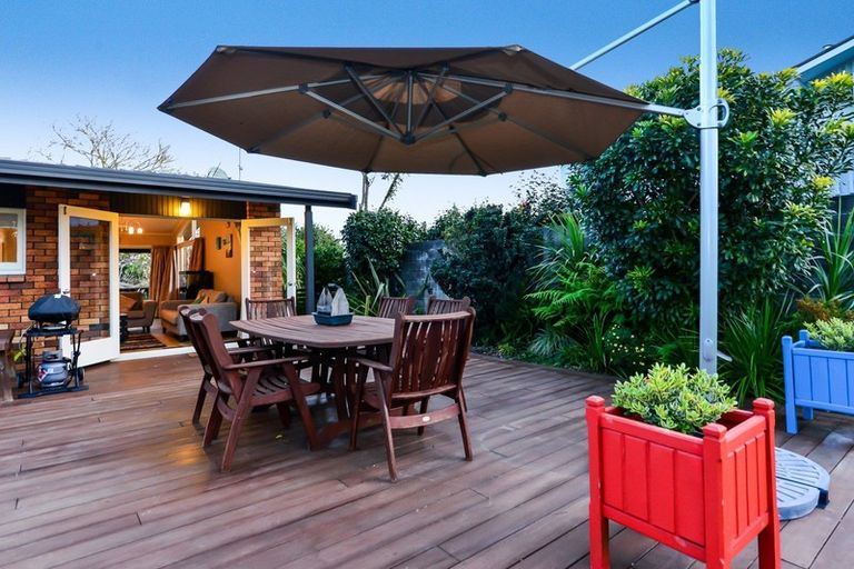 Photo of property in 15 Mclaren Place, Chedworth, Hamilton, 3210