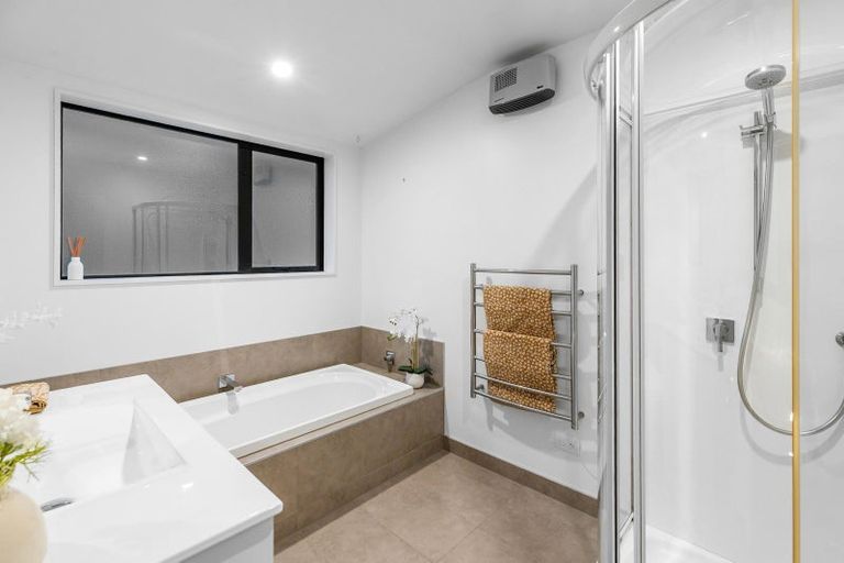 Photo of property in 14 Islington Place, Wanaka, 9305