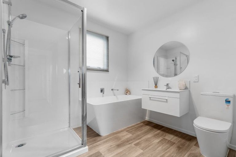 Photo of property in 54 Tuhikaramea Road, Dinsdale, Hamilton, 3204