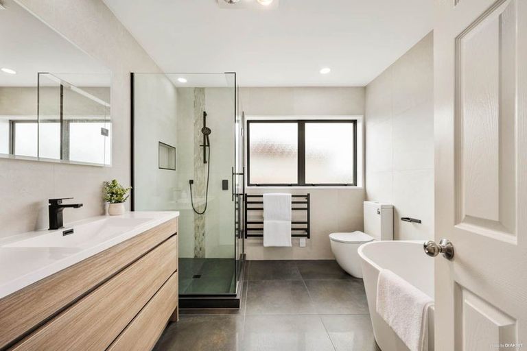 Photo of property in 42 Topland Drive, Flat Bush, Auckland, 2019