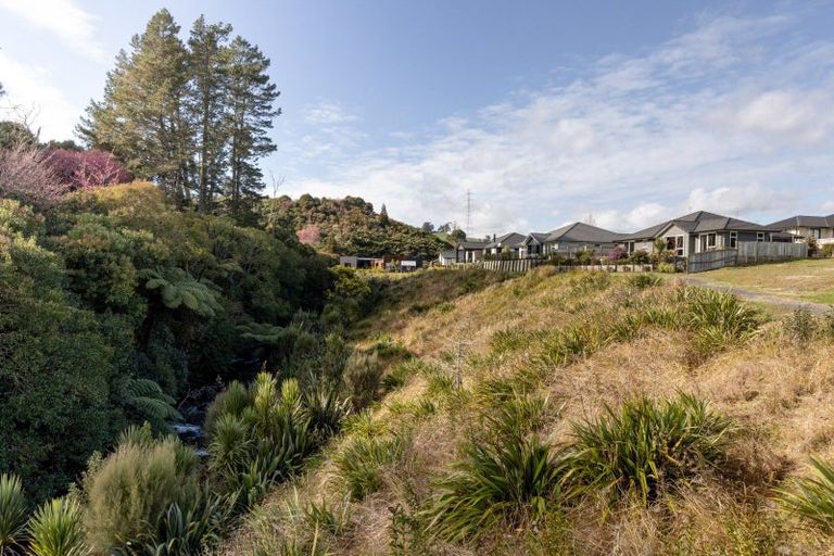 Photo of property in 107 Adler Drive, Ohauiti, Tauranga, 3112