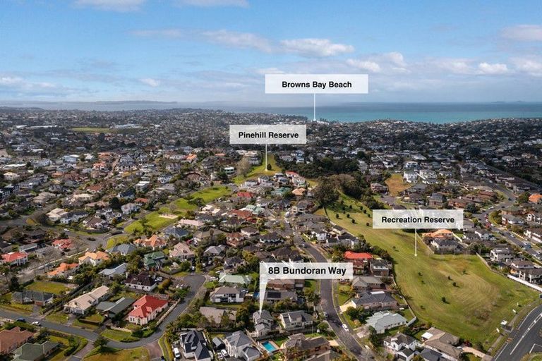 Photo of property in 2/8 Bundoran Way, Pinehill, Auckland, 0632
