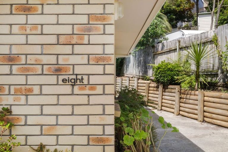 Photo of property in 8 Libra Place, Kawaha Point, Rotorua, 3010