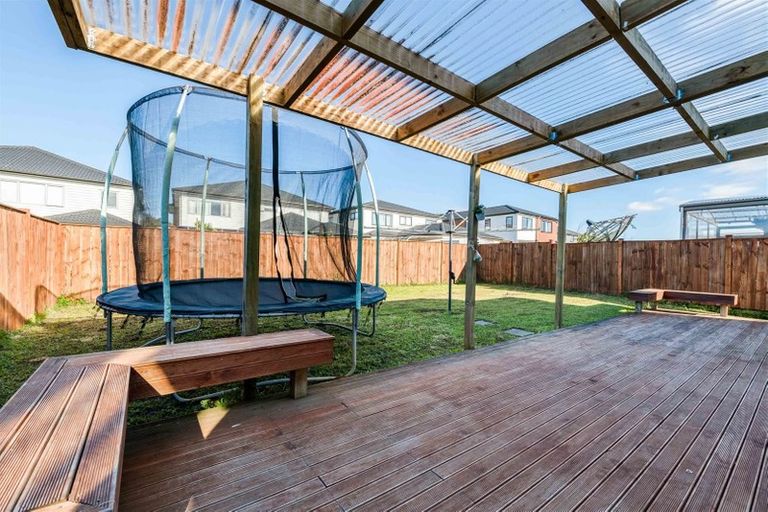 Photo of property in 14 Fong Road, Flat Bush, Auckland, 2019