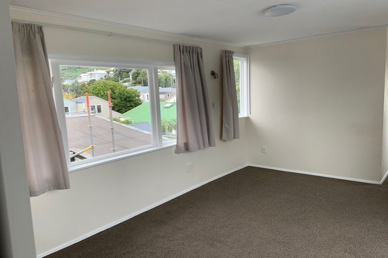 Photo of property in 144 Tasman Street, Mount Cook, Wellington, 6021