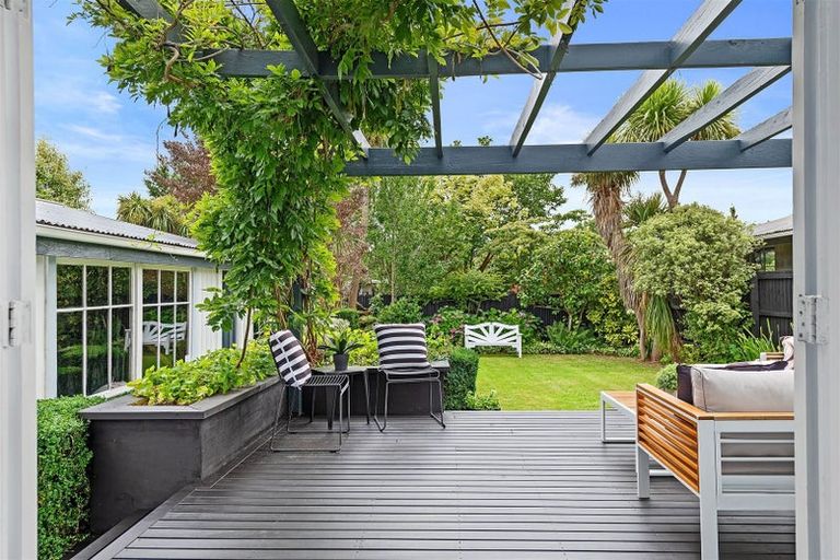 Photo of property in 8 Scotston Avenue, St Albans, Christchurch, 8052