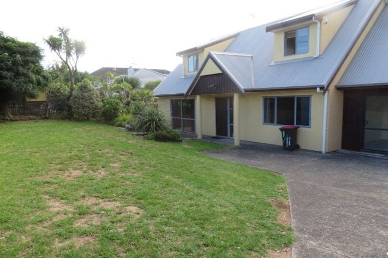 Photo of property in 2/11 Panorama Road, Mount Wellington, Auckland, 1060