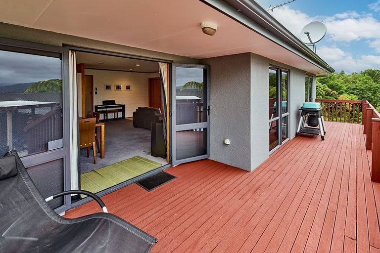 Photo of property in 3 Sunnyview Drive, Brown Owl, Upper Hutt, 5018
