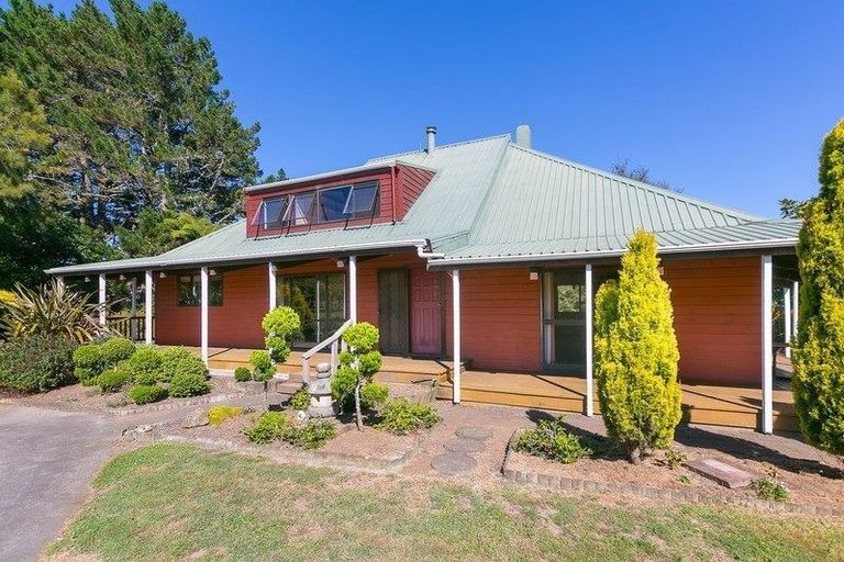 Photo of property in 276 Tikorangi Road, Tikorangi, Waitara, 4383