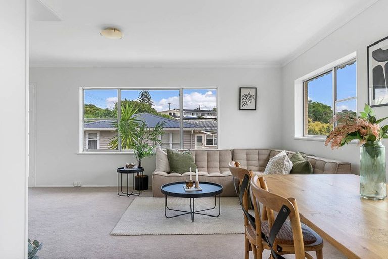 Photo of property in 1/48a Mellons Bay Road, Mellons Bay, Auckland, 2014