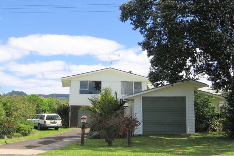 Photo of property in 2 Hillview Road, Waihi Beach, 3611