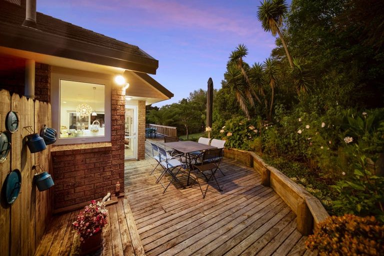 Photo of property in 104 Awanui Rise, Papakura, 2582