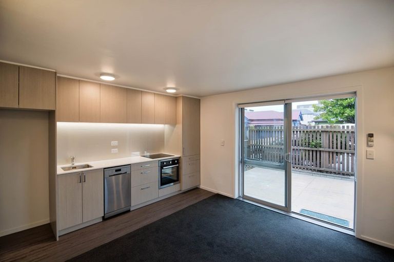 Photo of property in 1/290 Barbadoes Street, Christchurch Central, Christchurch, 8011