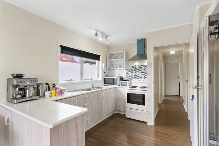 Photo of property in 7 Kingussie Place, Highland Park, Auckland, 2010