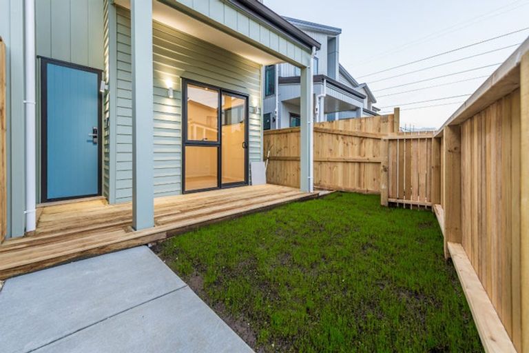 Photo of property in 15 Kapeta Lane, Karaka, 2113