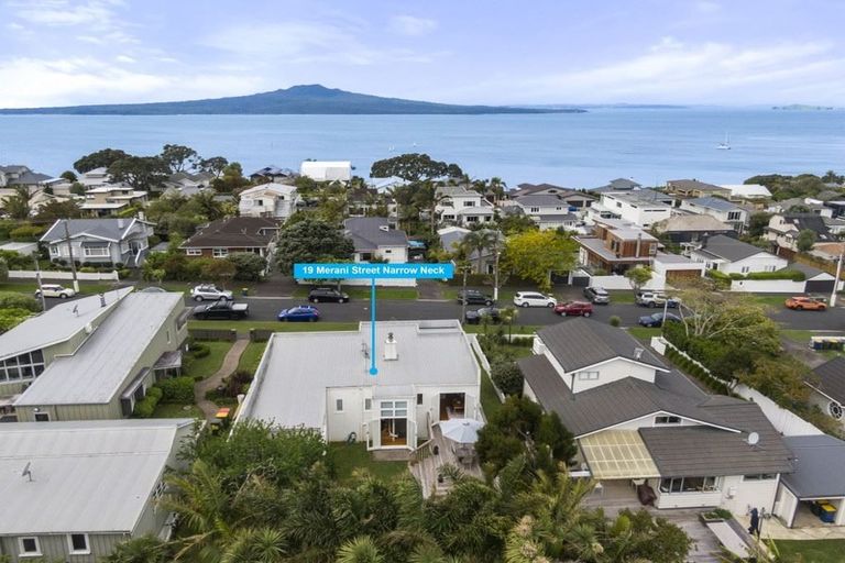 Photo of property in 19 Merani Street, Narrow Neck, Auckland, 0622