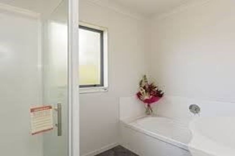 Photo of property in 80a Welcome Bay Road, Welcome Bay, Tauranga, 3112