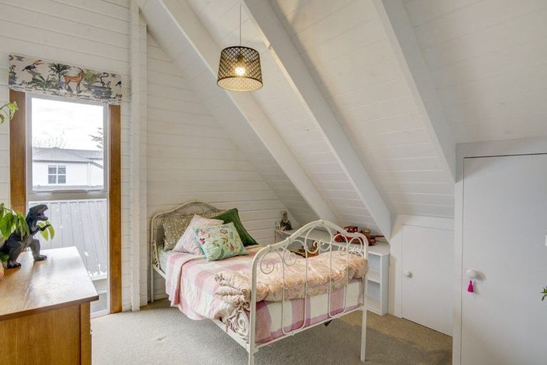 Photo of property in 115b West Belt, Rangiora, 7400