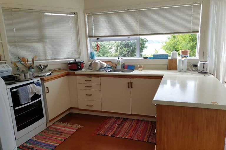 Photo of property in 54 Mana View Road, Paremata, Porirua, 5026