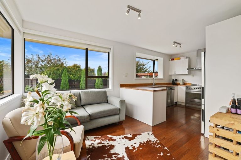 Photo of property in 42 Chedworth Avenue, Bishopdale, Christchurch, 8053