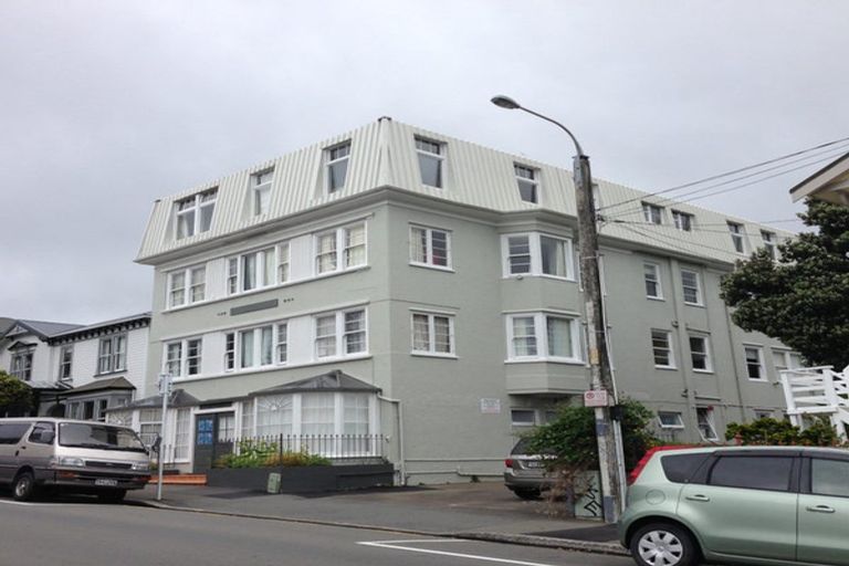 Photo of property in Aroha Apartments, 222 The Terrace, Wellington Central, Wellington, 6011