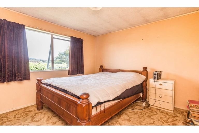 Photo of property in 2/84a Captain Scott Road, Glen Eden, Auckland, 0602