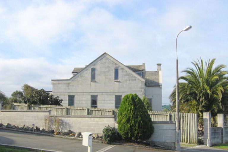 Photo of property in 4 Swift Street, South Hill, Oamaru, 9400