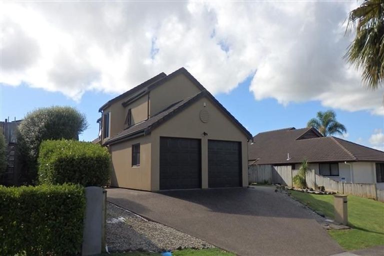 Photo of property in 21 Parkhaven Drive, Rosehill, Papakura, 2113