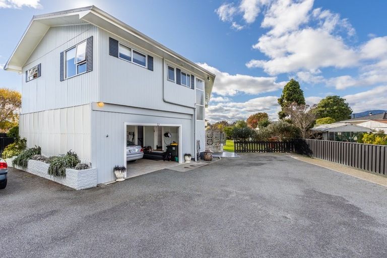 Photo of property in 19 Lemon Street, Otaki, 5512