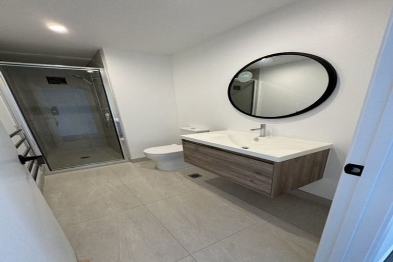 Photo of property in 26e Brennan Avenue, Te Atatu Peninsula, Auckland, 0610