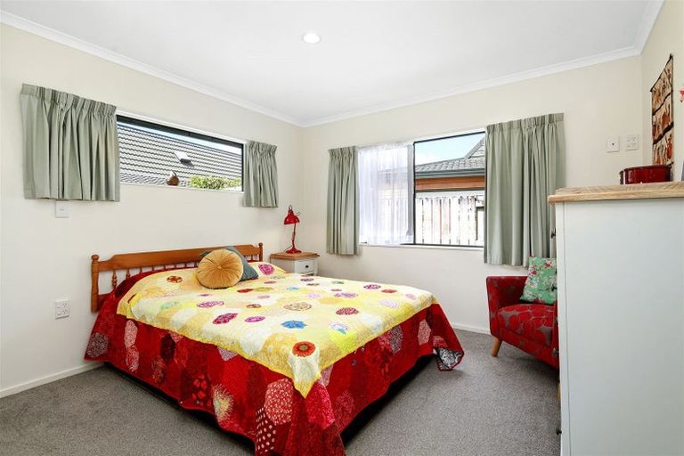 Photo of property in Redwood Village, 45/42 Main Road, Tawa, Wellington, 5028