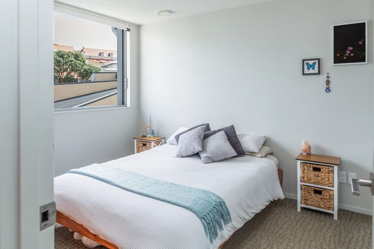 Photo of property in Masina Apartments, 306/80 Riddiford Street, Newtown, Wellington, 6021