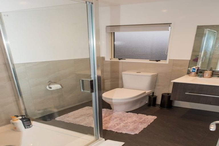 Photo of property in 19 Cabbage Tree Grove, Woodridge, Wellington, 6037