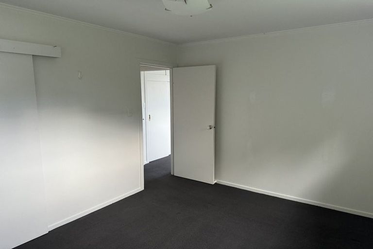 Photo of property in 9 Laurina Road, Sunnynook, Auckland, 0620