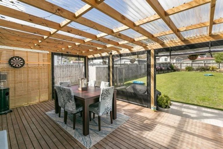 Photo of property in 10 Cleland Crescent, Naenae, Lower Hutt, 5011