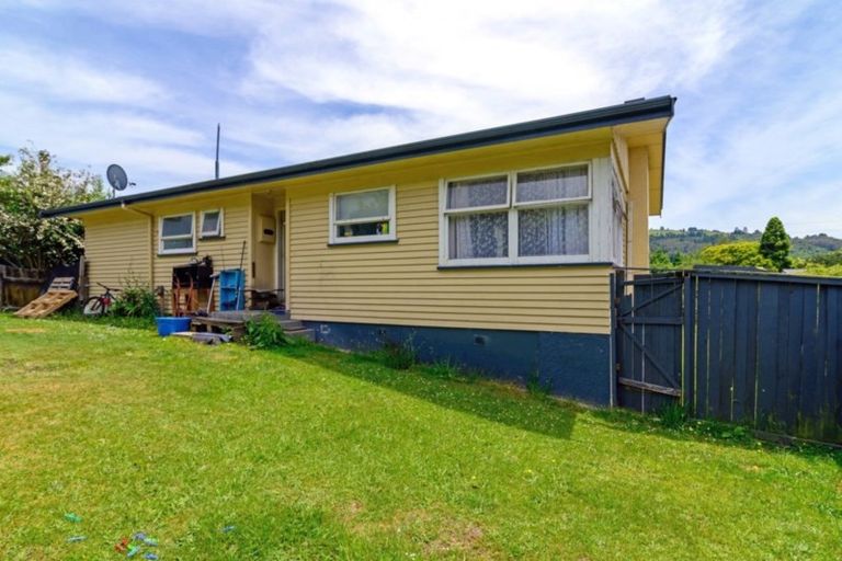Photo of property in 32 Homedale Street, Pukehangi, Rotorua, 3015