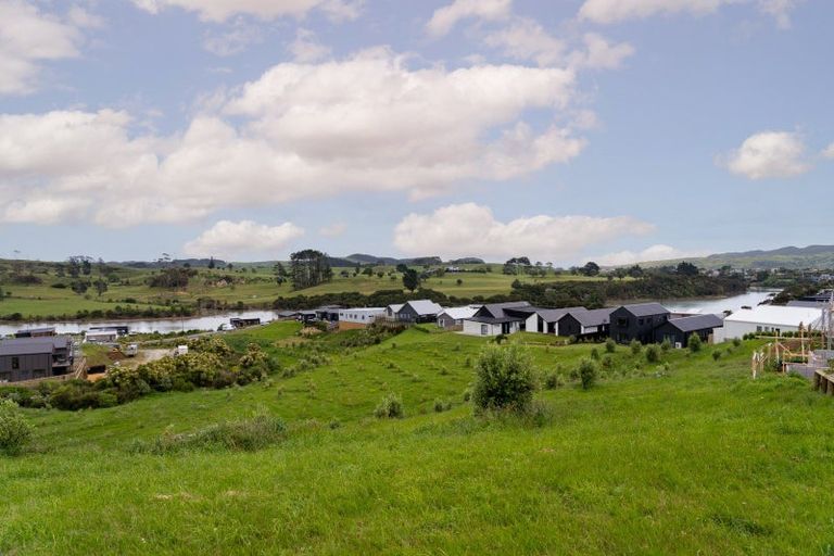 Photo of property in 1 Koromiko Lane, Raglan, 3225