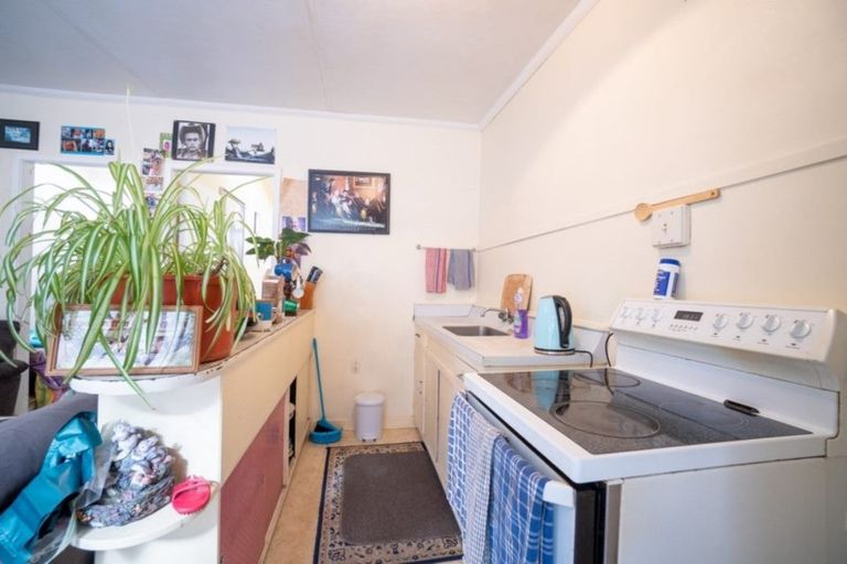 Photo of property in 90 Victoria Avenue, Palmerston North, 4410
