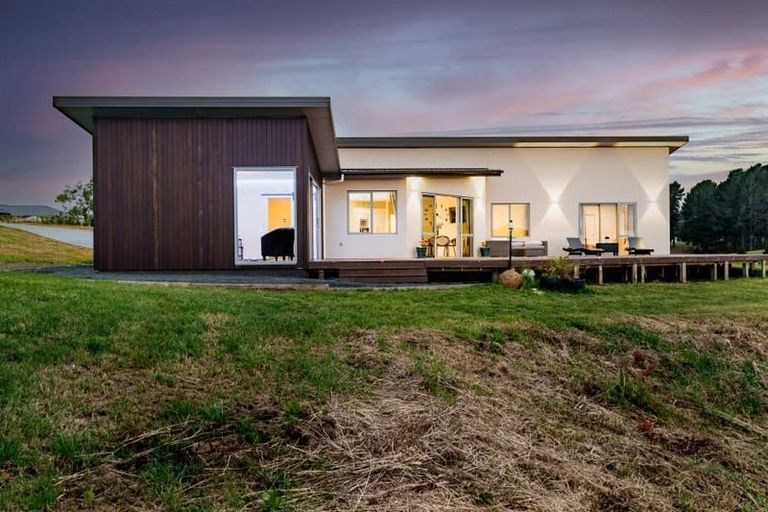 Photo of property in 261 Hillhead Road, Corstorphine, Dunedin, 9012