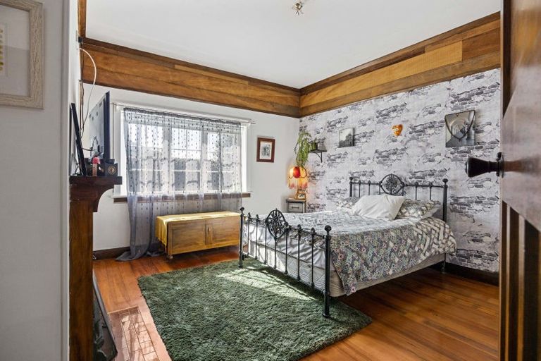 Photo of property in 21 Egmont Street, Patea, 4520