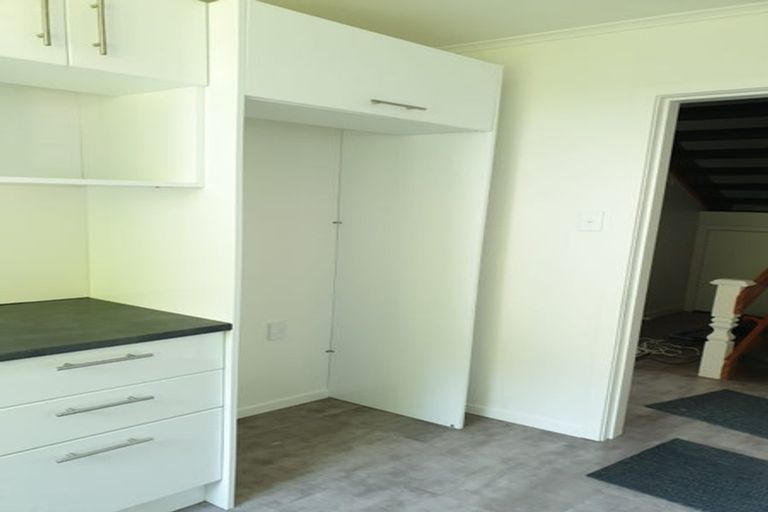 Photo of property in 49b Viewmont Drive, Harbour View, Lower Hutt, 5010