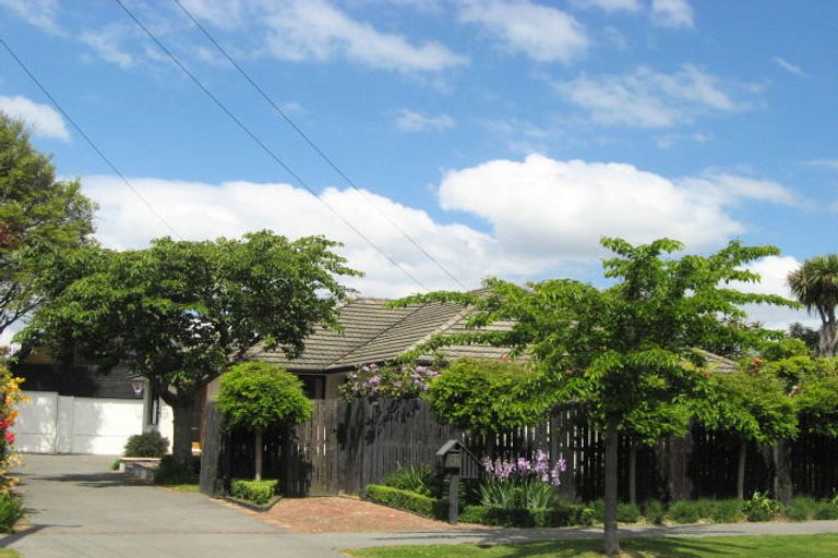 Photo of property in 29 Glencoe Street, Burnside, Christchurch, 8053