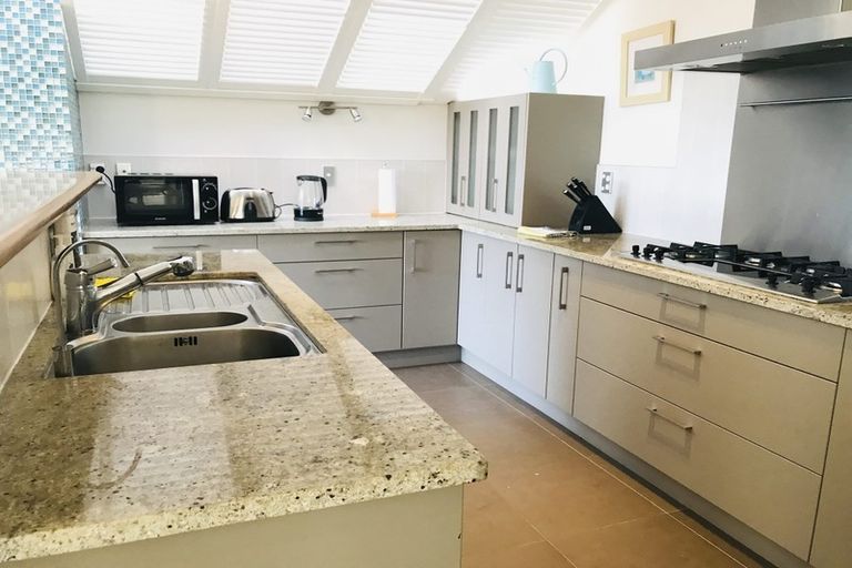 Photo of property in 23a Bournemouth Terrace, Murrays Bay, Auckland, 0630