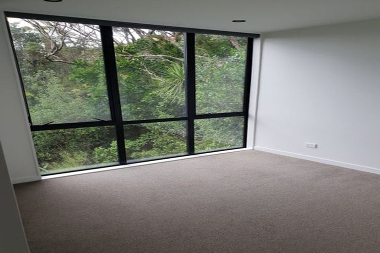 Photo of property in 33 Durness Place, Red Beach, 0932