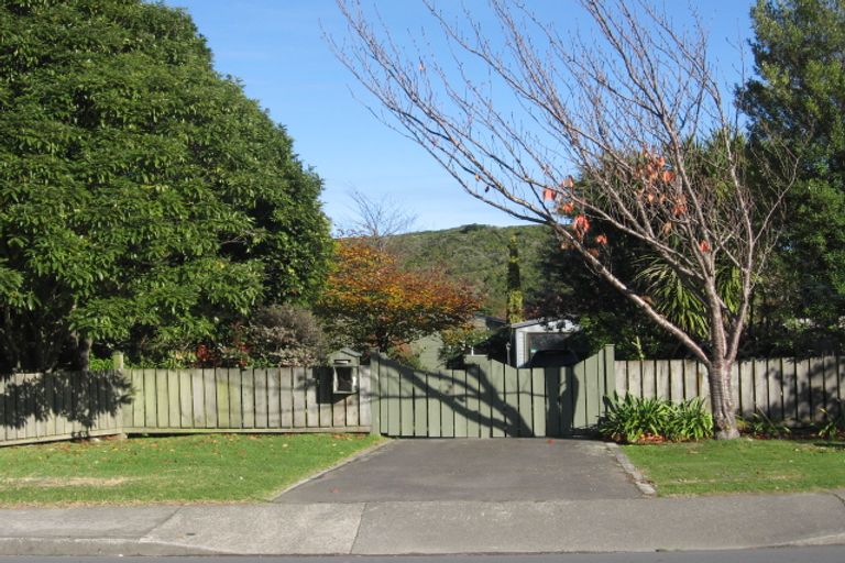 Photo of property in 136 Ruapehu Street, Paraparaumu, 5032