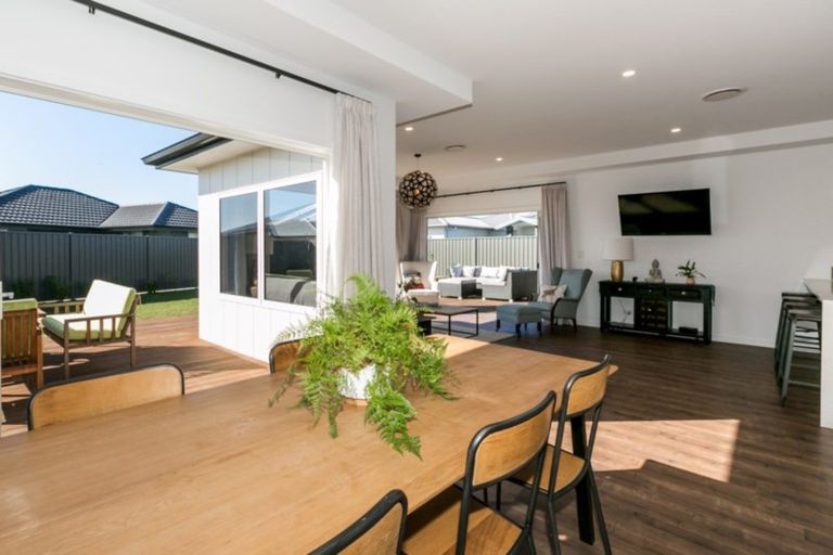 Photo of property in 9 Kaituna Place, Te Awa, Napier, 4110