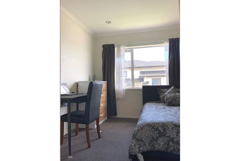 Photo of property in 10a Hill Road, Papatoetoe, Auckland, 2025