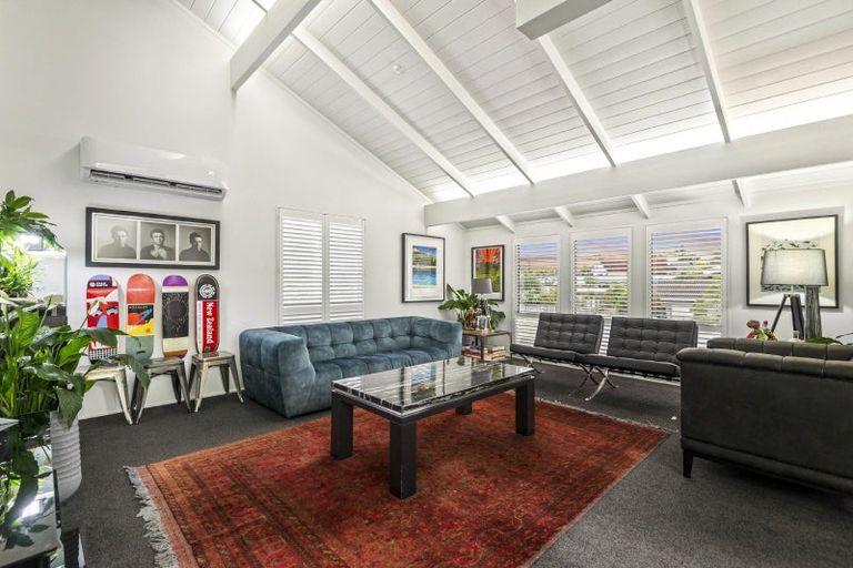 Photo of property in 3 Sandiacre Way, Browns Bay, Auckland, 0630