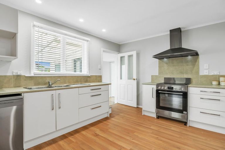 Photo of property in 1 Ngareta Road, Mourea, Rotorua, 3074